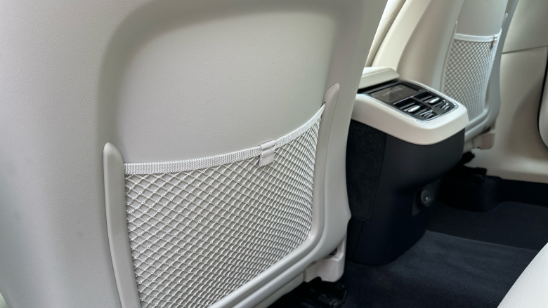 Volvo XC60 2.0 B5P Plus Dark 5dr AWD Geartronic Petrol Estate